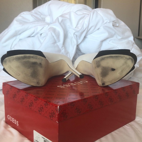 Guess Honeye Platform Heel - Picture 7 of 7